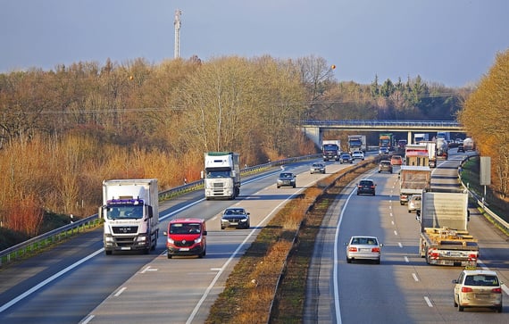 highway-2104379_1280